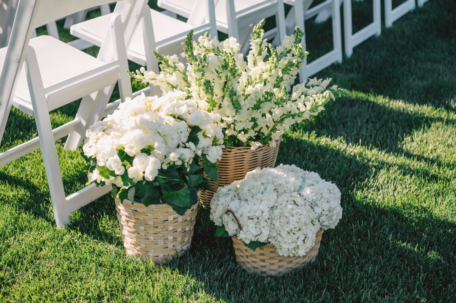 Wedding ceremony flowers